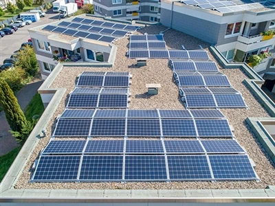 Vad är skillnaden mellan ny och förnybar energi?